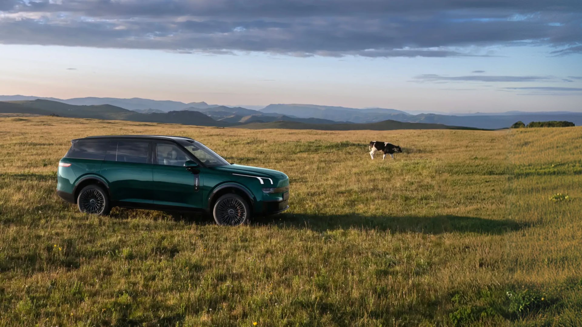 Lynk & Co 900
